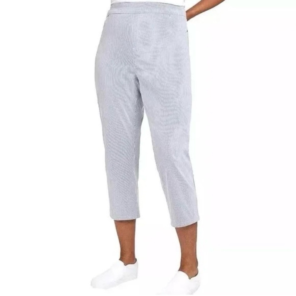 Mario Serrani Ladies Pull-On Capri, M